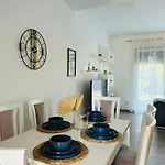 Valamar Deluxe Beachfront Вилла *